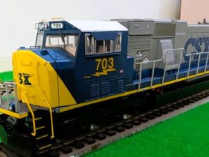 Athearn's SD70MAC Diesel Locomotive CSX (Pre-Owned)
