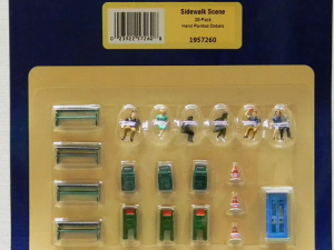 HO SCALE LIONEL 1957260 SIDE WALK SCENE (20 PIECES)