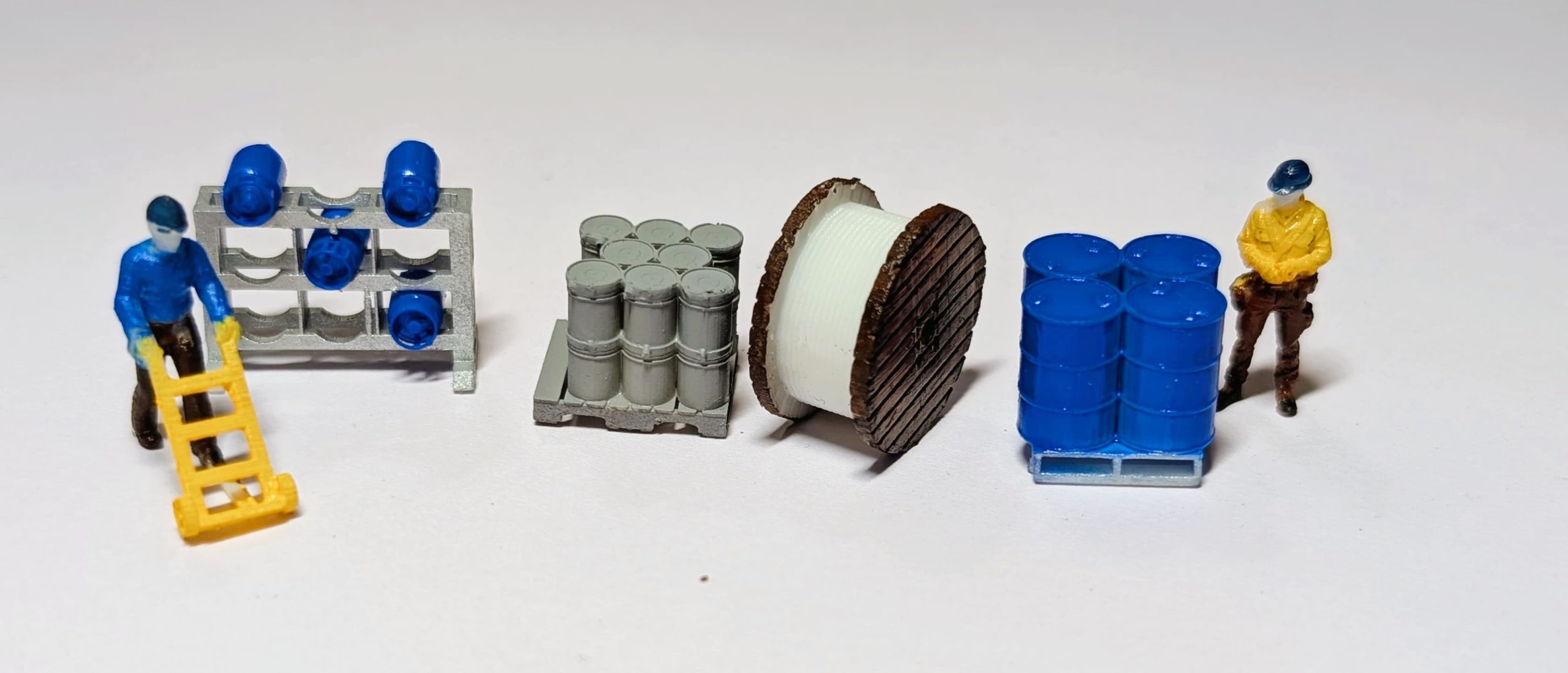 HO/OO T Industrial Hardware Bundle (Painted) - Image 2