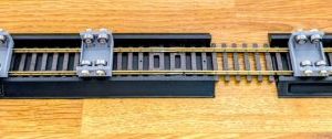 HO Scale Locomotive Treadmill/ Rolling Road (Pack of 4 + Track Holder and Track)