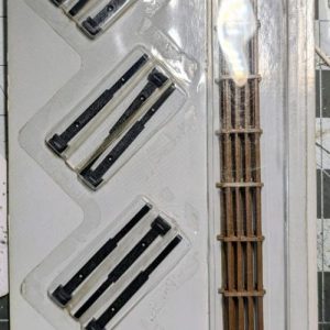 Hornby R537 Fence Pack (Pre-owned/ Un used)